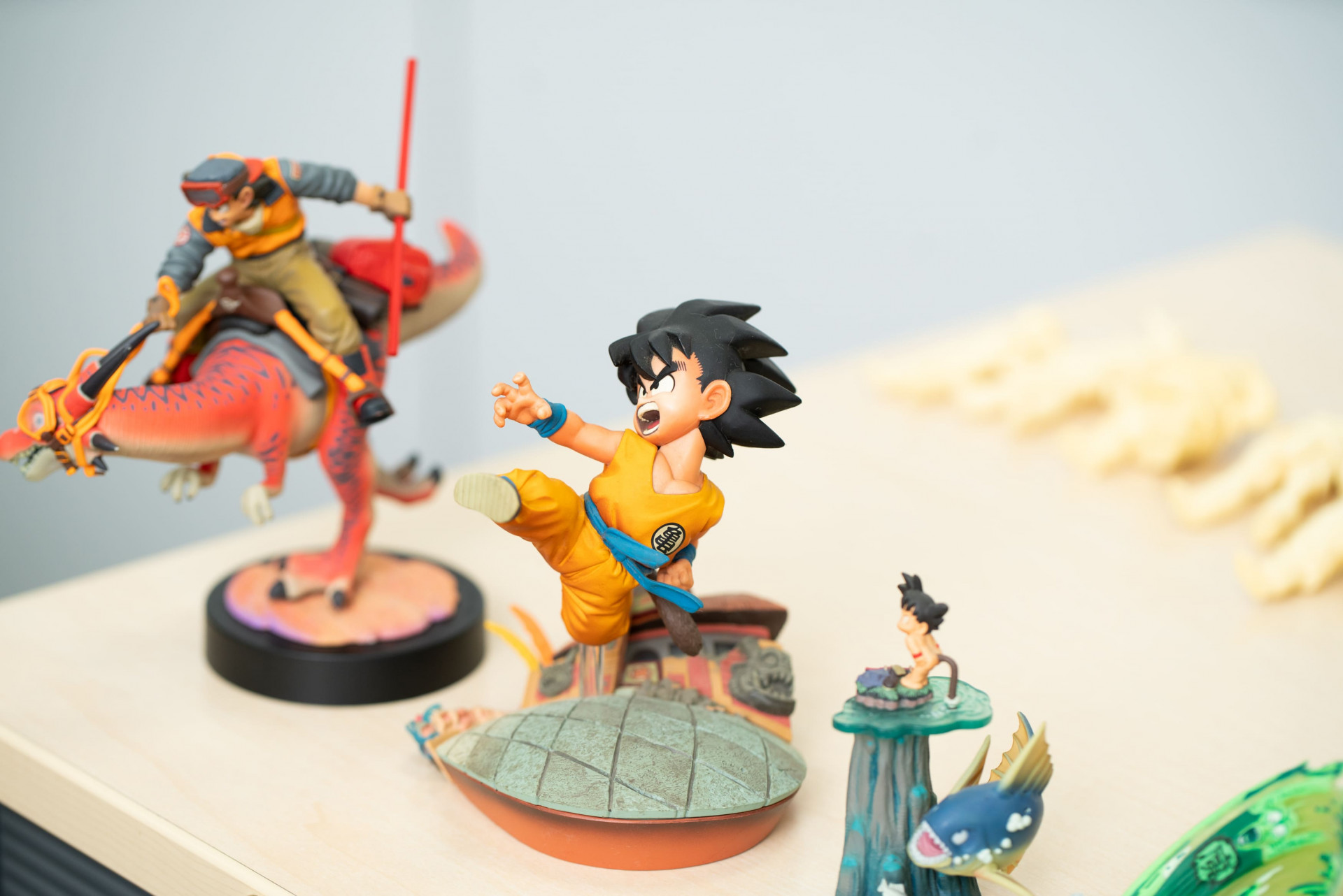 手先だけで筋肉や髪を表現 Dbフィギュアを支える 神原型師 のハンパない技術に迫った 公式 ドラゴンボールオフィシャルサイト 手先だけで筋肉や髪を表現 Dbフィギュアを支える 神原型師 のハンパない技術に迫った 公式 ドラゴンボールオフィシャルサイト