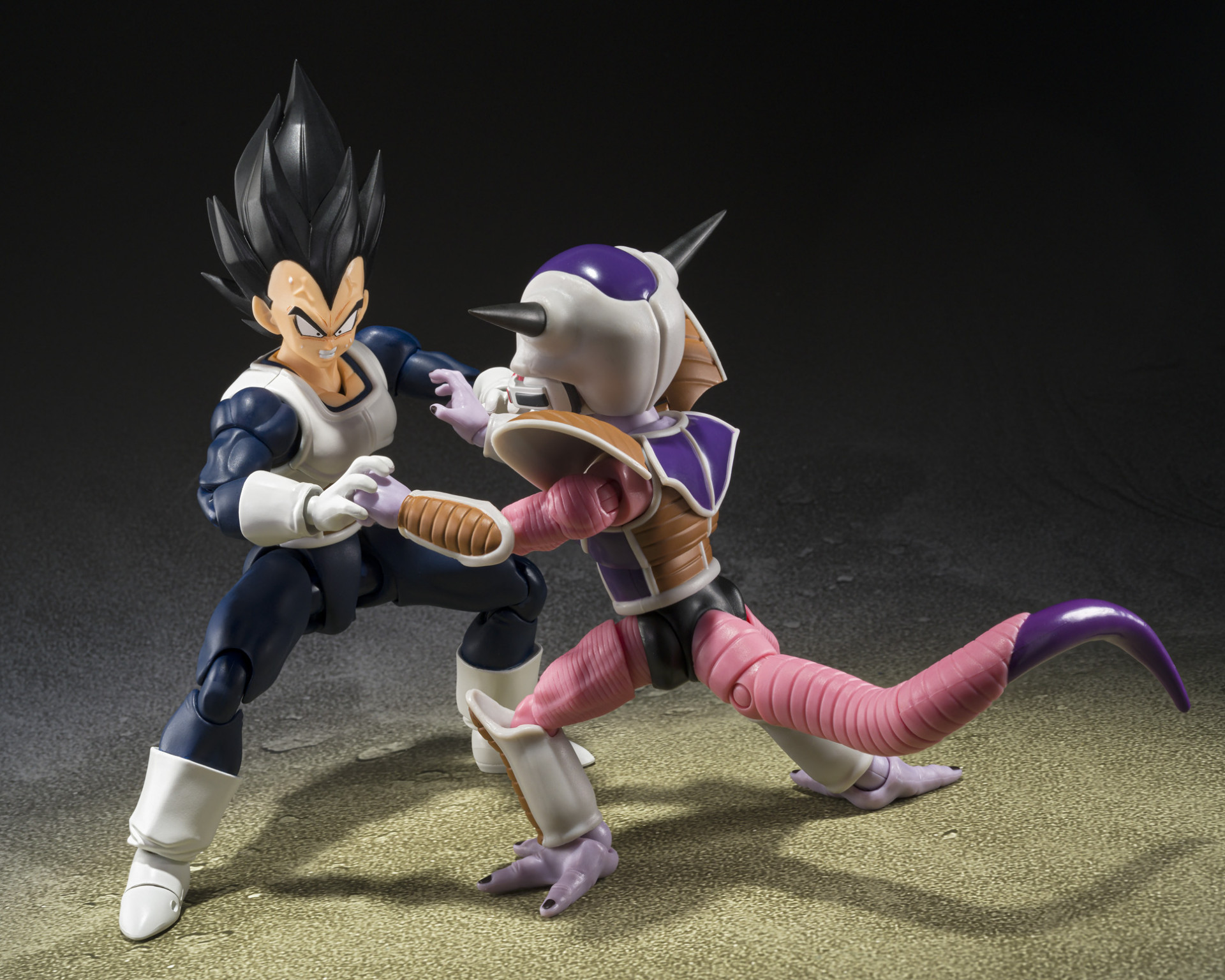 ドラゴンボールZ』より、「ベジータ-旧戦闘服-」S.H.Figuarts が登場 